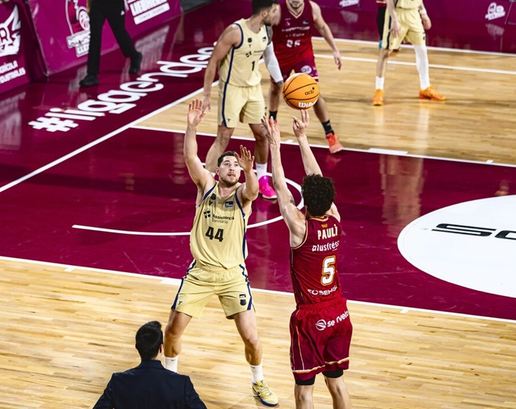 El Barcelona sucumbe en Lleida ante un rival superior en la segunda mitad (90-80); el Granada tumba al Unicaja (83-71)