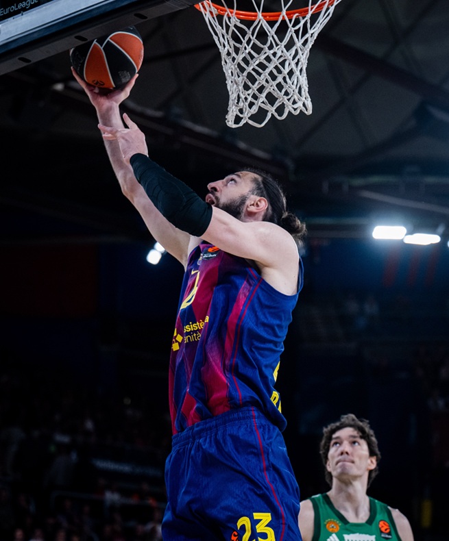El Dubai BC ganó la puja por Shengelia