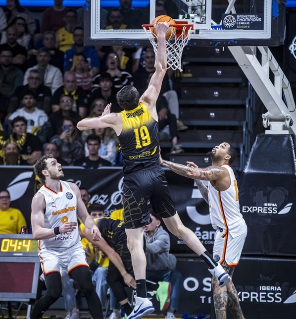 El Joventut se queda a las puertas de una Final Four en casa y el Laguna Tenerife se clasifica con enorme autoridad