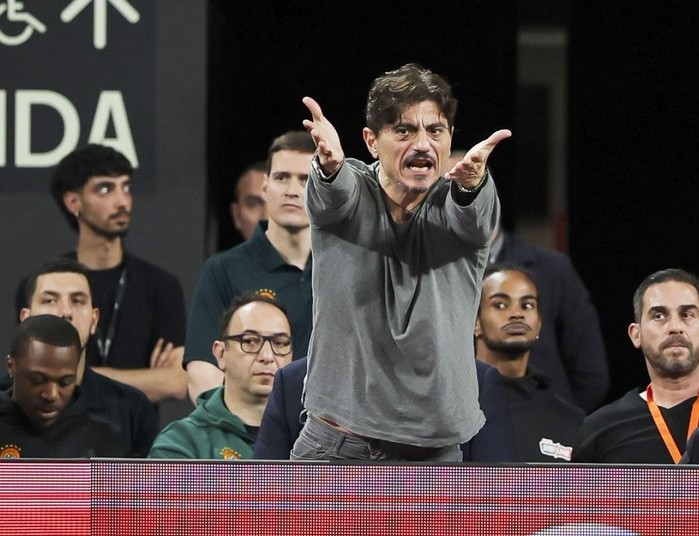 Giannakopoulos, sancionado con tres partidos tras sus incidentes en Valencia