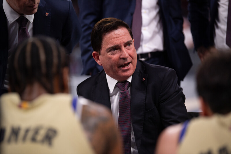 Xavi Pascual: «No soy ahora la persona adecuada para llevar al equipo, el desgaste y el sufrimiento estos meses ha sido grande»