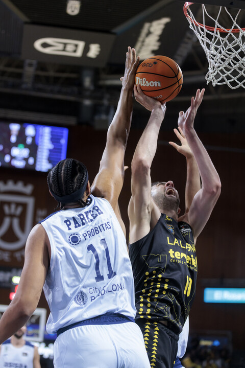 El Joventut se afianza en la sexta posición y complica el playoff a La Laguna Tenerife