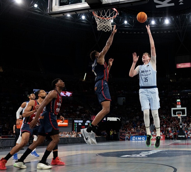 El Valencia sufrió hasta el final pero remontó 13 puntos al Bilbao Basket; el Baskonia rompió al Joventut en el último cuarto