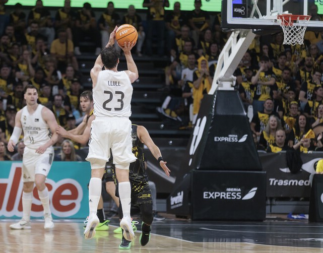 Dos conversaciones personales para resolver dos nombres: Llull sí, Kramer todo indica que no