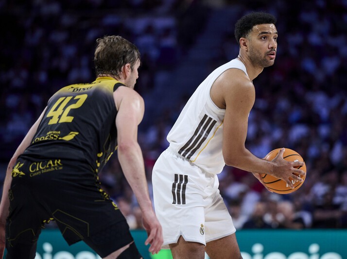 La marcha de Lyles, primer agujero que debe tapar el Real Madrid; Hoard y Alec Peters, los dos sustitutos que más gustaban, ya se han comprometido