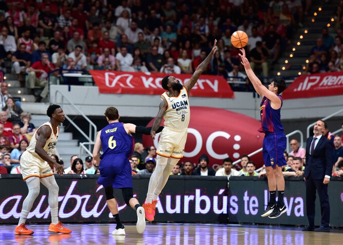 El Barcelona ganó en Murcia sin problemas (76-100) y jugará la semifinal contra La Laguna Tenerife