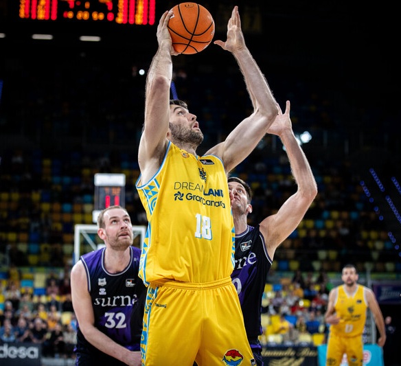 El Bilbao Basket, en negociaciones con Mike Tobey como sustituto de Bagayoko