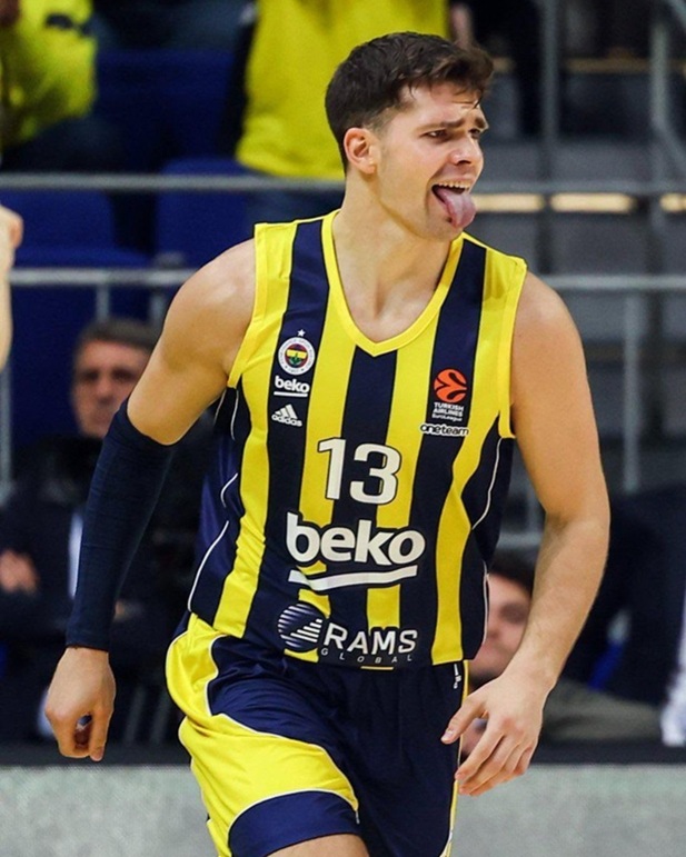El mercado en la Euroliga: Biberovic se va del Fenerbahce a los Dallas Mavericks; ¿Cedi Osman posible sustituto?; TJ Shorts, oficial en el Valencia Basket