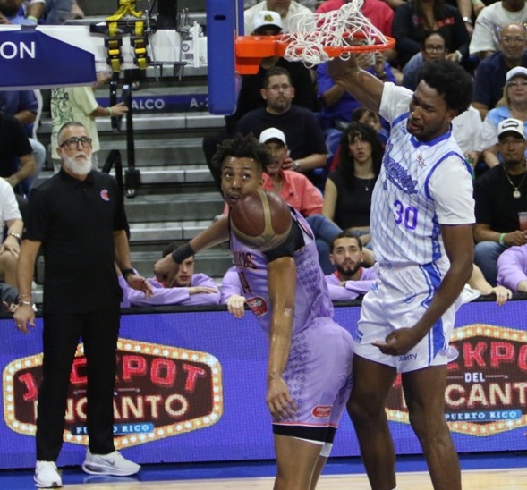 Real Madrid: Damian Jones, contrato de un año; siguen mirando escoltas con Lonnie Walker como lejana opción