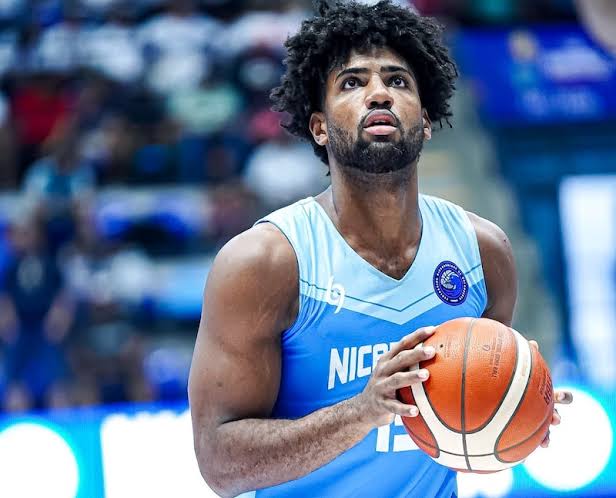 El Barcelona y el Baskonia buscan un perfil similar de pívot: Norchard Omier, en la agenda, y varios jugadores más ofrecidos