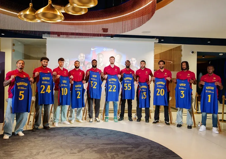 Presentados los once fichajes de un Barça renovado que promete ambición