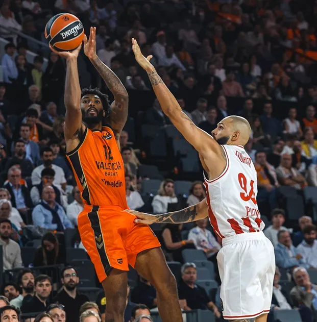Horarios: el Valencia Basket busca olvidar esta noche el resbalón del martes; el Real Madrid, prohibido fallar ante el Asvel