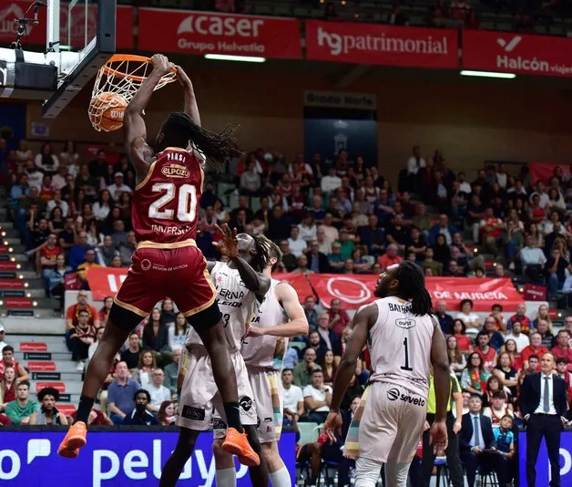 Victoria con récord del UCAM Murcia, clara también la del Zaragoza y remontó el Leyma Coruña
