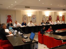 Primeras disensiones entre los clubs ACB modestos; Movistar y el CSD son claves en una nueva liga privada