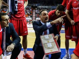 El Zaragoza comunica que Luis Guil no sigue en el banquillo