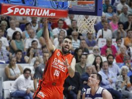 Un enorme Valencia Basket sueña: triunfo por 79-86, empata la final y tiene ahora dos partidos en casa
