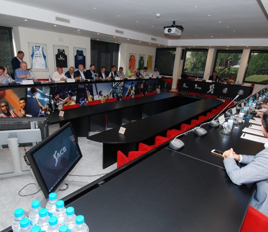 Liga de 17 equipos y un ascenso sólo desde 2019; el Burgos asciende, el Manresa baja y el Betis tiembla y pondrá una demanda