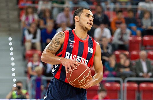 El Efes redondea un equipazo con Larkin y Tibor Pleiss