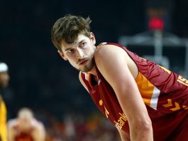 El Valencia Basket apuesta por Pleiss y Sato, segundo equipo que cierra su plantilla