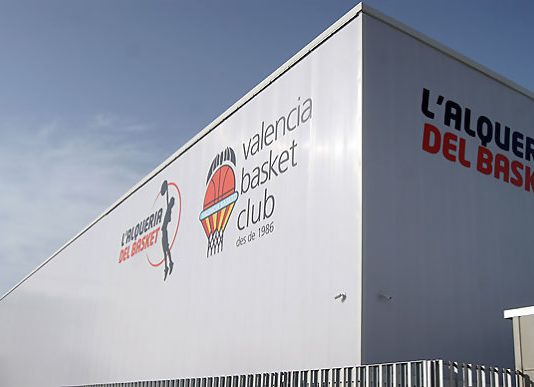 Juan Roig regala al Valencia Basket y a la ciudad un gran complejo deportivo con 13 pistas