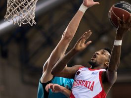 El baskonista McRae se lesiona para dos meses y el Betis anuncia al ala-pívot Ryan Kelly