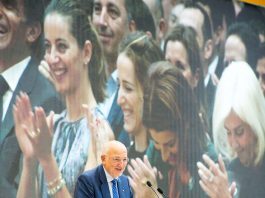 Juan Roig propone al Ayuntamiento de Valencia un pabellón para 15.000 personas que pagaría él