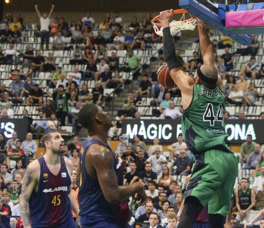 El Barcelona se lleva por décima vez seguida el triunfo de Badalona (72-74)