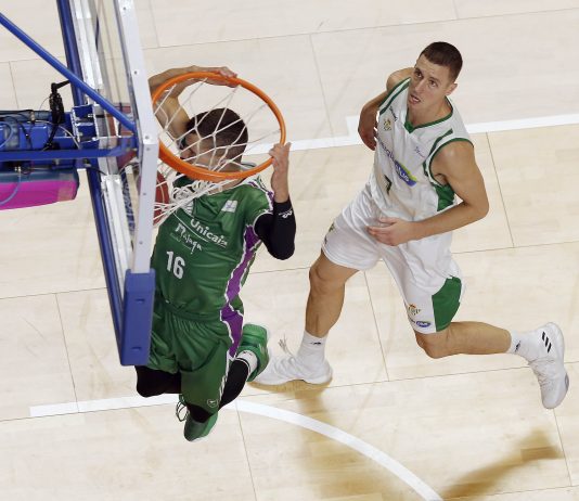 Estudiantes suma la primera; Unicaja arrasa a un Betis que no remonta