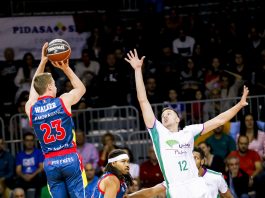 El Baskonia prosigue su escalada con un triunfo en Burgos y el Unicaja, en crisis, cae en Andorra