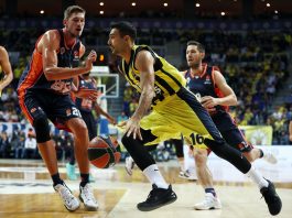 Valencia cae ante el Fenerbahce; Beaubois repite canasta ganadora para Baskonia