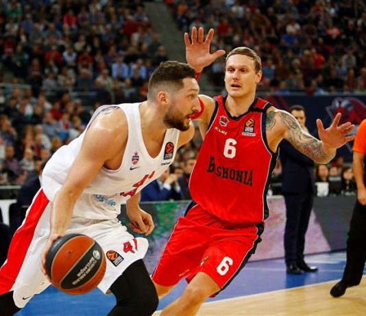 El Baskonia flojeó en el último cuarto y cayó ante un buen CSKA (81-90) liderado por el Chacho (23+6+8)