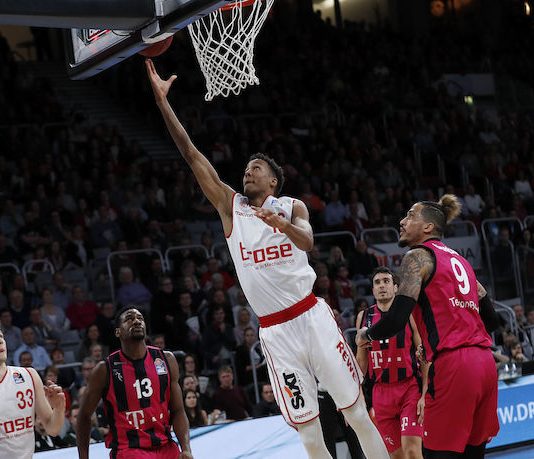 Palizas de Panathinaikos y Fenerbahce, derrotas de Khimki y Efes y el Armani venció por uno