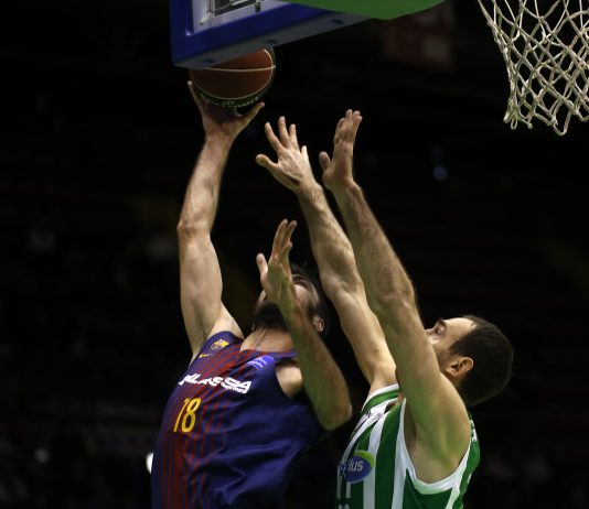 El Barcelona alarga su racha de victorias a costa de frenar la del Betis (82-89)