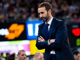 El Barcelona anuncia el despido de Sito Alonso tras mes y medio de difícil convivencia del técnico y la plantilla