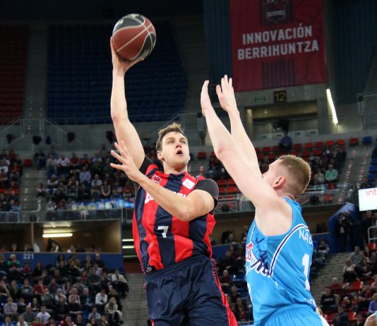 El Betis revive con un triunfo agónico frente al Unicaja (89-88); el Baskonia barre al Fuenlabrada (95-63)
