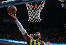 El Fenerbahce fue muy superior durante tres cuartos y se adelanta al Baskonia (82-73)