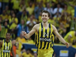 El Real Madrid visita al Fenerbahce en el final de la primera vuelta en un duelo entre el primer y segundo clasificado