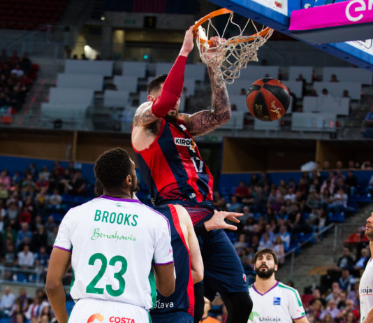 El Baskonia dominó (87-70) desde el segundo cuarto a un Unicaja muy irregular y se pone 1-0