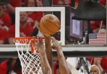 Los Rockets vencen a los Jazz y se ponen 1-2; los Pelicans ganan a los Warriors