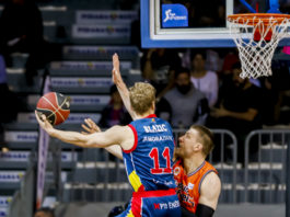 Iberostar Tenerife y Andorra logran sin apuros el pase a playoffs mientras el Unicaja cae en Badalona