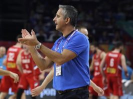 Igor Kokoskov, nuevo entrenador de los Suns, que miran ya a Doncic; David Blatt se entrevista con los Knicks