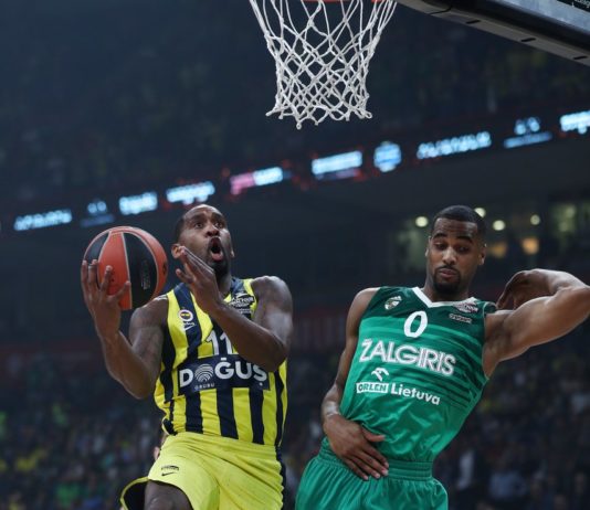 El Zalgiris no se rindió nunca pero el Fenerbahce pasa a la final (76-67) con un gran Dixon