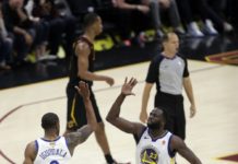 Los Warriors acarician un nuevo anillo tras una gran victoria en Cleveland