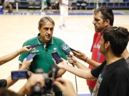 Luis Casimiro confía en perder a sus internacionales pocos días y valora la plantilla confeccionada