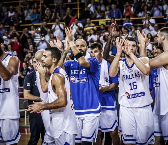 España busca hoy acercarse un poco más al Mundial de China; Alemania y Grecia ganaron ayer y tienen casi su billete