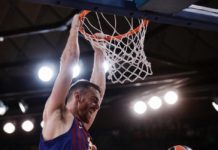 El Barça tiró de defensa para alcanzar la primera victoria en la Euroliga (83-73)