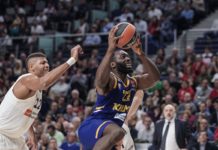 El Real Madrid falló mucho de tres y sufrió en el rebote, pero acabó ganando al Khimki (79-74)