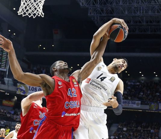 Gustavo Ayón recibió el pasaporte español y deja a Deck y Thompkins como extranjeros