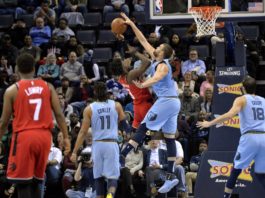 Los Nuggets arrasan a los Lakers; los Raptors vencen en la pista de los Grizzlies
