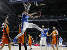 La exhibición de 31 puntos de Brizuela no fue suficiente ante el Valencia Basket; el Joventut derrota cómodamente al Iberostar